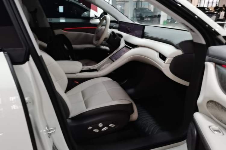 Used IM LS6 2025 Lingxi Intelligent Driving Edition Right Front Seat