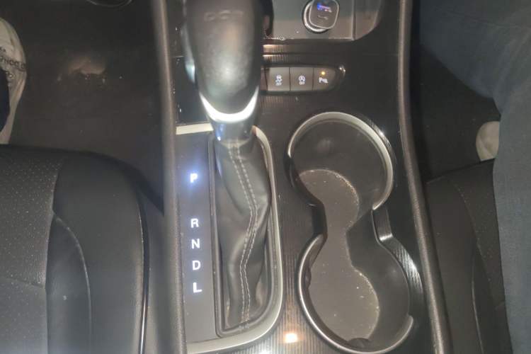 Used Buick Verano 2017 Sedan 20T Dual-Clutch Leading Model Gear Lever