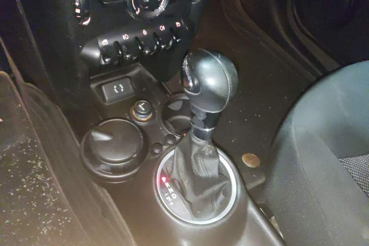 Used MINI MINI 2011 1.6L ONE