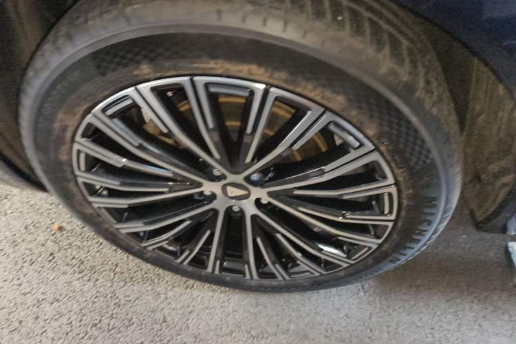 Used Deepal S09 2025 Four-Wheel Drive Ultra+ Custom Edition