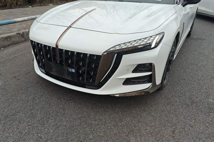 Used Hongqi H6 2023 2.0T Zhiyi Version