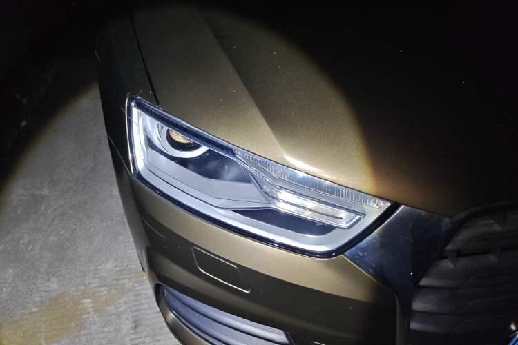 Used Audi Q3 2018 30th Anniversary Edition 30 TFSI Standard Model Right Front Headlight