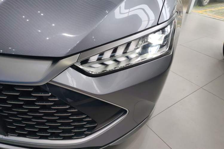 Used BYD Qin PLUS 2021 DM-i 55KM Flagship Model
