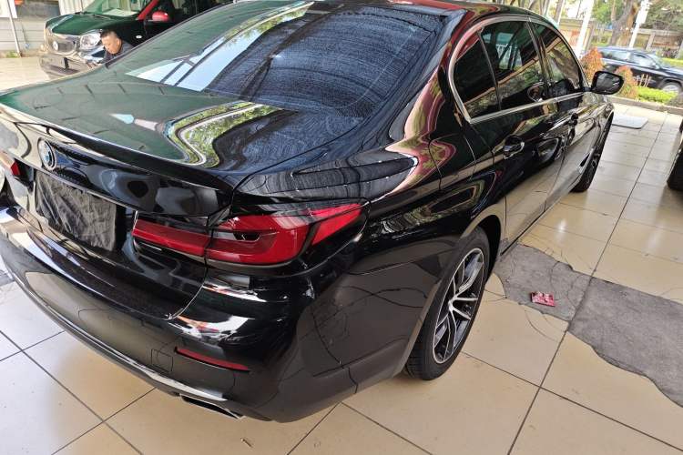 Used BMW 5 Series 2021 525Li Luxury Package

