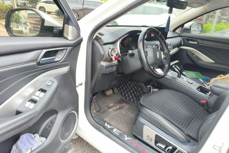 Used Wey VV6 2021 2.0T Two-Wheel Drive Smart Plus