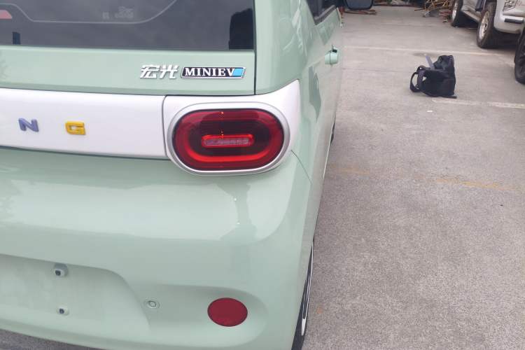 Used Wuling Hongguang MINIEV 2024 3rd Generation 215km Youth Edition Exterior 3