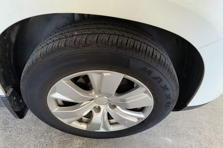 Used Peugeot 2008 2014 1.6L Manual Fashion Edition
