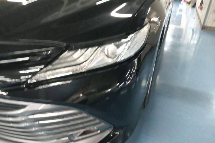 Used Toyota Camry 2018 2.0G Luxury Edition
