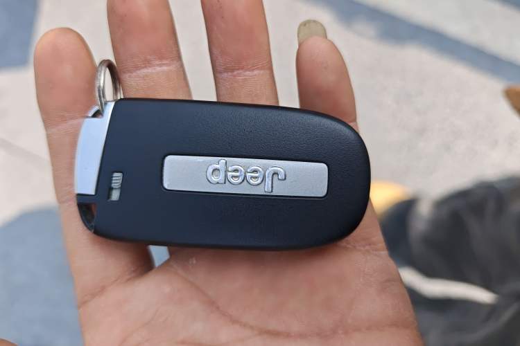 Used Jeep Cherokee 2014 2.4L Luxury Edition