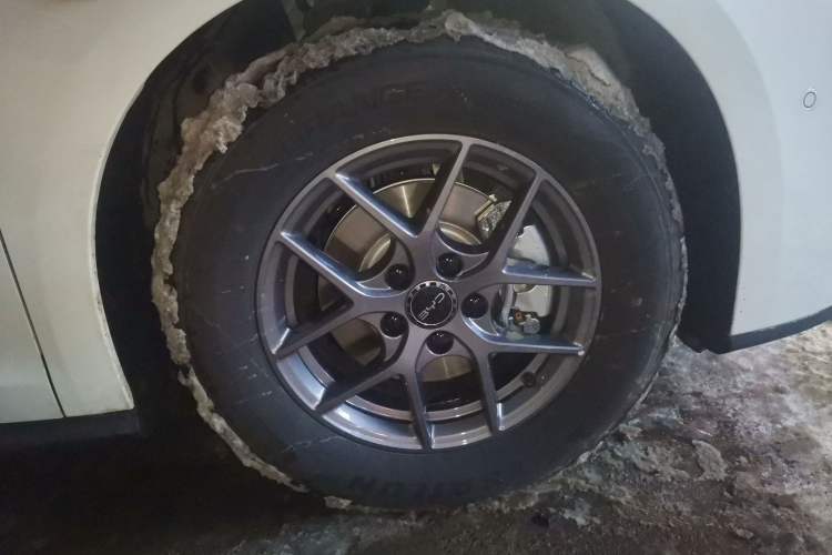 Used BYD Seal 06 New Energy 2025 DM-i Smart Drive 80KM Luxury Model Right Front Wheel Hub