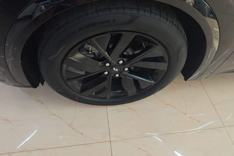 Used Li Auto L7 2023 Pro Model
