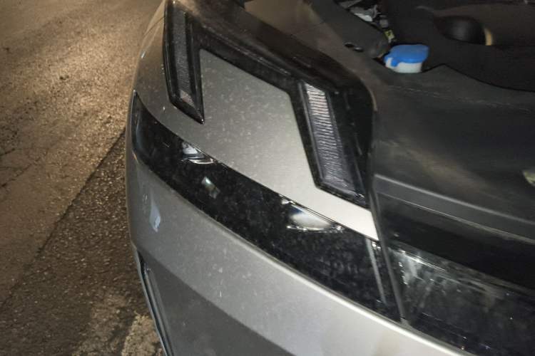 Used Lynk & Co 08 EM-P 2023 120km Long-Range Halo Right Front Headlight