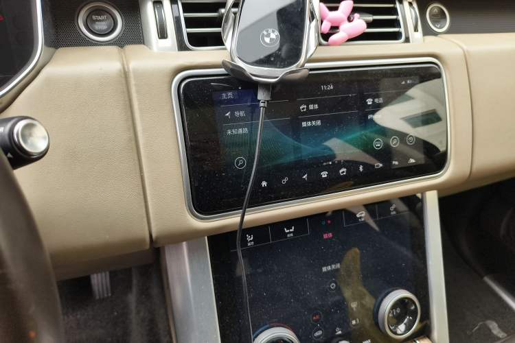 Used Land Rover Range 2019 3.0 SCV6 Legacy Edition Audio And AC Panel