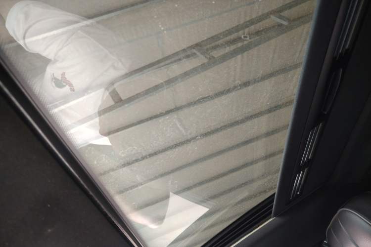 Used Mercedes-Benz E-Class 2015 Facelift E 200 L