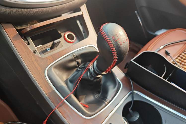 Used Baojun 560 2017 Rhythmic Edition 1.5T Manual Enjoyment Model