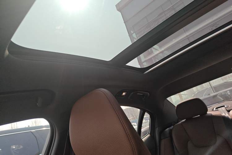 Used Volvo S60 2023 B4 Zhiyuan Luxury Edition
