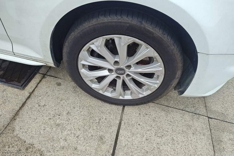 Used Audi A4L 2019 40 TFSI Ambition China VI Right Front Wheel Hub