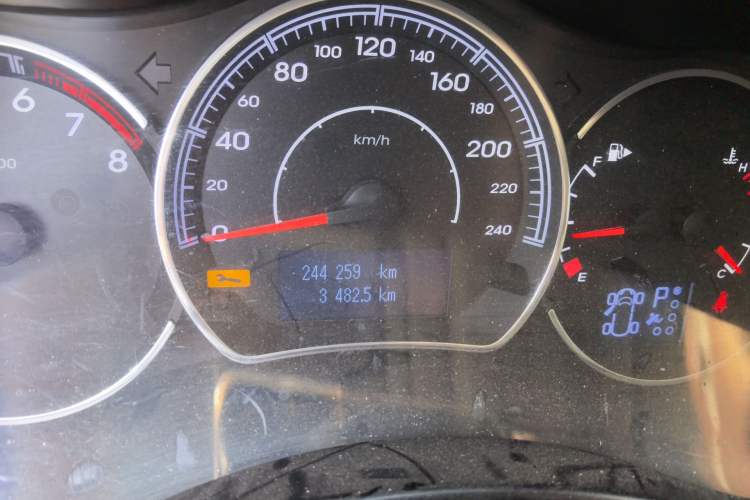 Used Renault Koleos 2012 2.5L 4x4 Comfort Edition with Navigation
