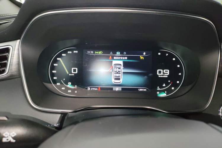 Used Roewe RX5 2025 PLUS 330TGI Automatic Trendsetting Smart Edition