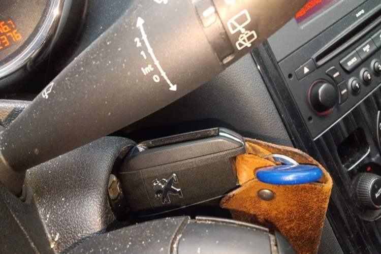 Used Peugeot 3008 2013 2.0L Automatic Trend Edition