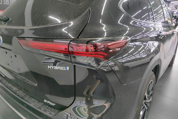 Used Toyota Crown Kluger 2023 2.5L HEV Four-Wheel Drive Prestige Edition Right Rear Taillight