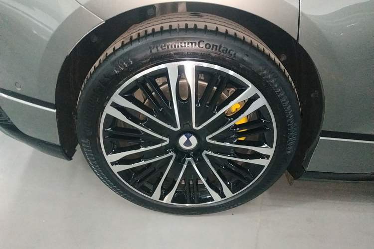 Used Denza Z9GT 2024 1100 Four-Wheel Drive Ultra Version
