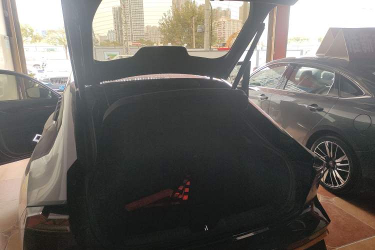 Used Changan UNI-V 2024 1.5T Prestige Sport Edition