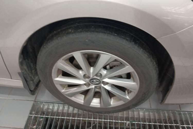 Used Toyota Camry 2021 2.0G Luxury Edition Right Front Wheel Hub