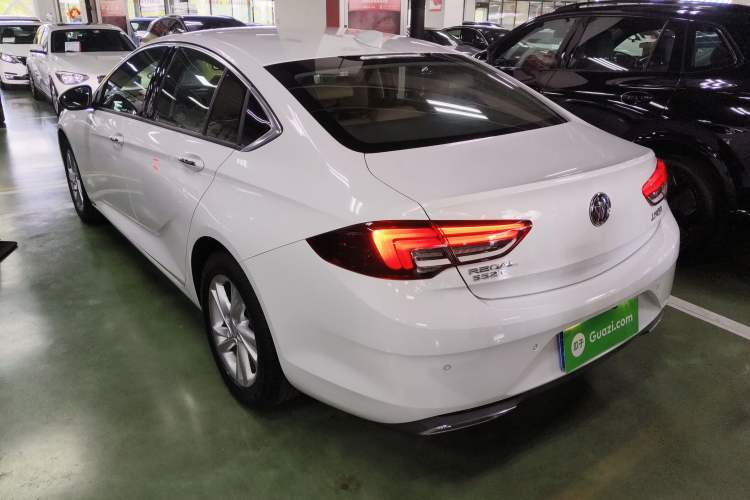 Used Buick Regal 2022 552T Smart Edition Rear Left 45 Deg