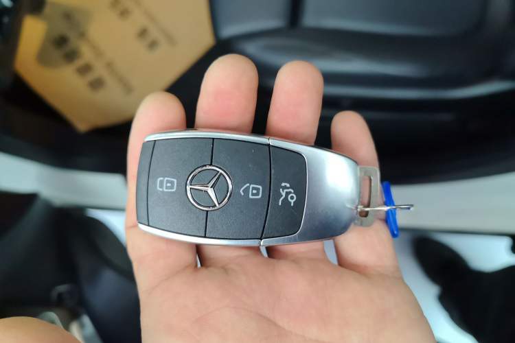 Used Mercedes-Benz GLB 2022 Updated GLB 200 Fashion Edition