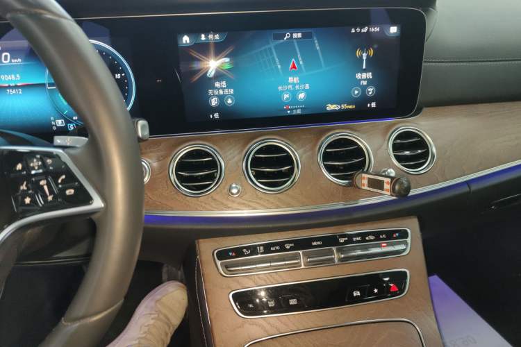 Used Mercedes-Benz E-Class 2022 E 300 L Stylish Model
