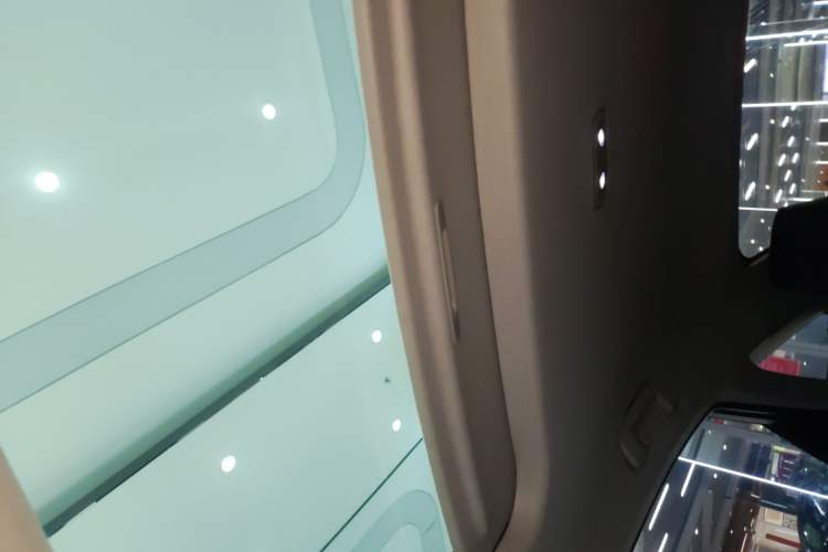 Used Toyota bZ3 2023 517 km Elite PRO Headliner