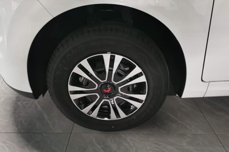 Used Wuling Hongguang New Energy 2024 All-Electric Model 300KM Standard Version