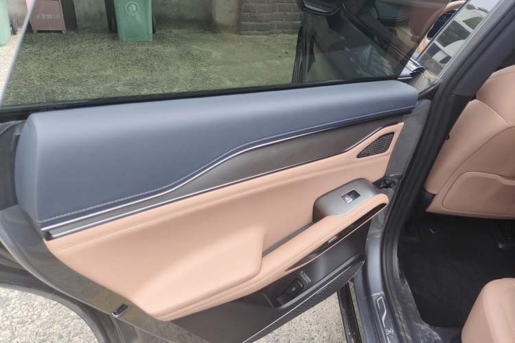 Used BYD Song L EV 2024 662 km Excellence Version
