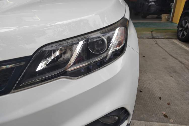 Used Soueast DX3 2018 1.5T CVT Flagship Edition
