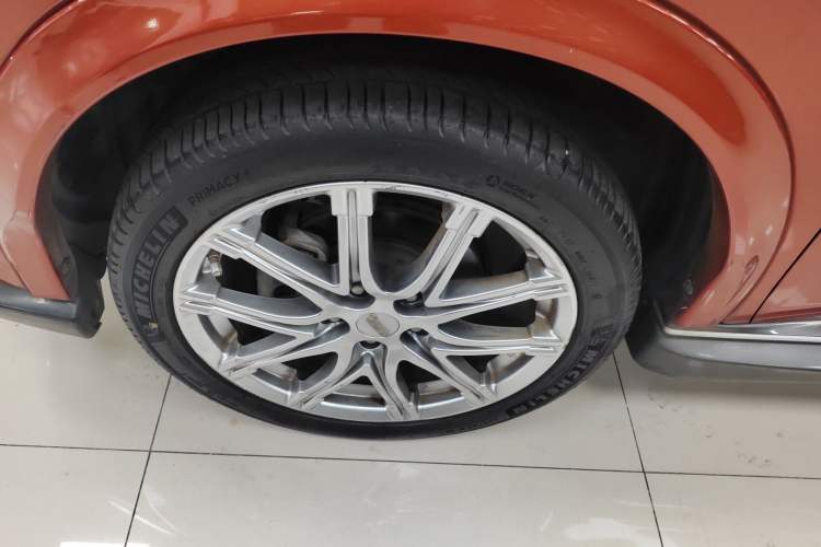 Used Infiniti ESQ 2014 1.6L Spontaneous Edition