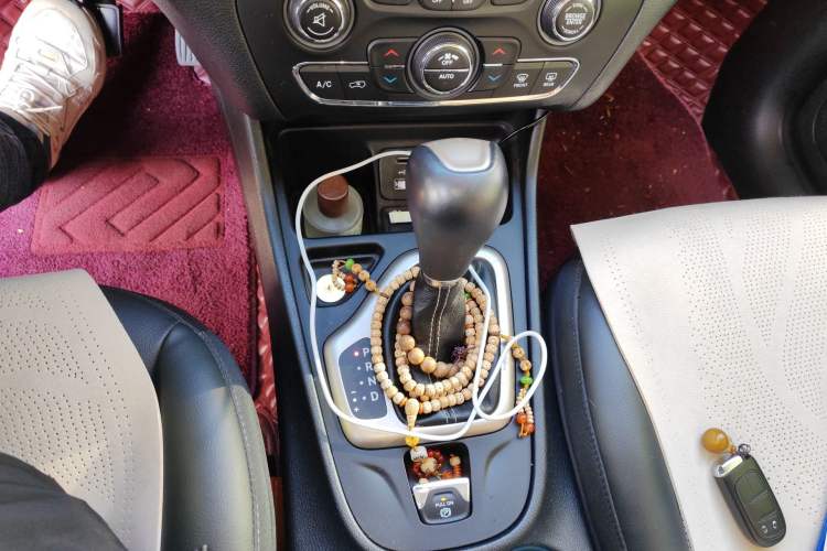 Used Jeep Cherokee 2017 2.0L Superior Edition