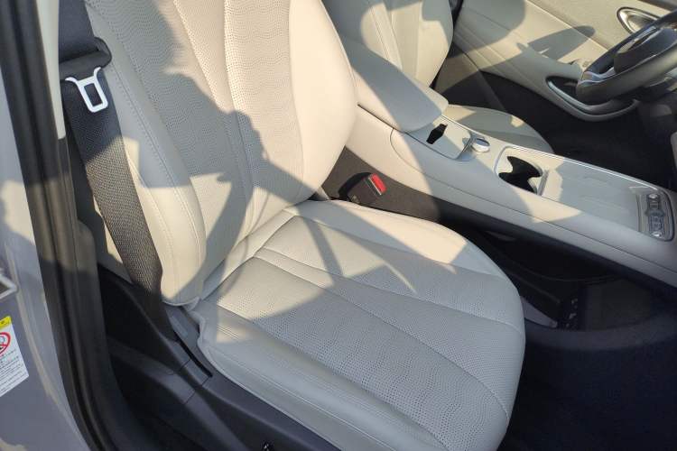 Used BYD Sealion 05 EV 2025 520 km Smart Cruise Version Right Front Seat