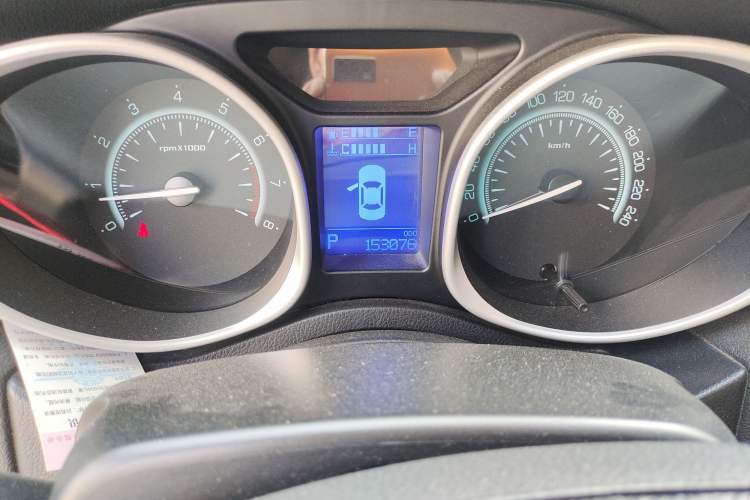 Used GAC Trumpchi GS5 Super 2015 2.0L Automatic Two-Wheel Drive Luxury Navigation Edition Odometer Close Up