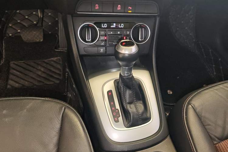 Used Audi Q3 2017 30 TFSI Fashion Model
