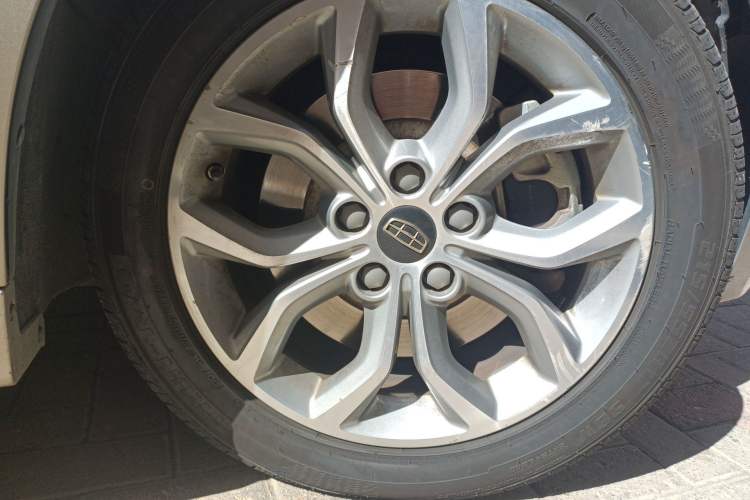 Used Geely Auto Emgrand GT 2016 2.4L Zunya Model Right Front Wheel Hub