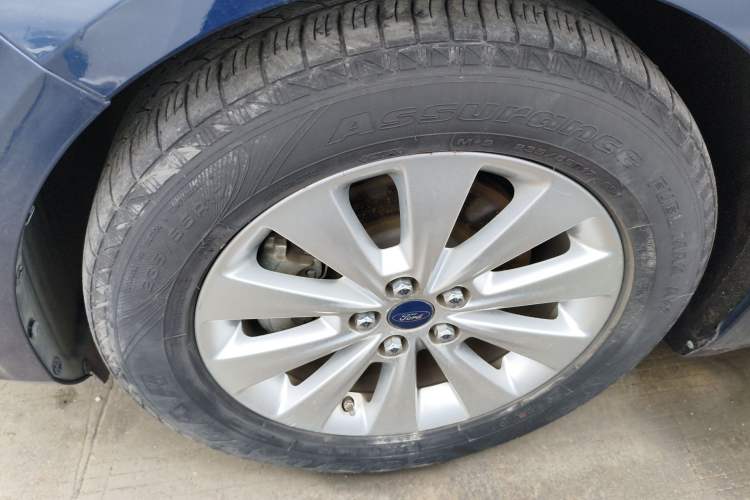 Used Ford Taurus 2016 EcoBoost 180 Luxury Model