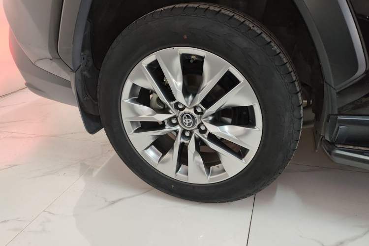 Used Toyota Wildlander 2021 Dual-Engine 2.5L E-CVT Two-Wheel Drive Luxury Edition