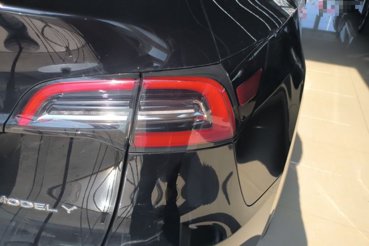 Used Tesla Model Y 2021 Standard Range Rear-Wheel Drive Version
