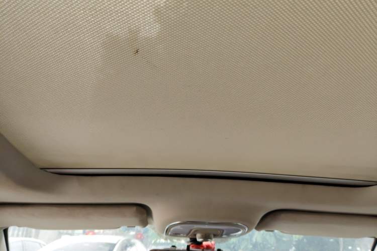 Used BYD Song 2016 1.5TI Manual Luxury Model Headliner