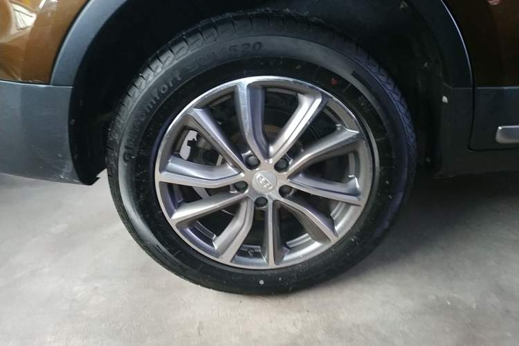 Used Geely Auto Emgrand X7 Sport 2018 1.8TD Automatic Two-Wheel Drive Smart Connect 4G Internet Edition