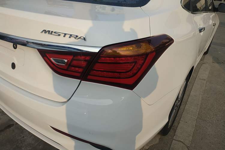 Used Hyundai Mistra 2017 1.8L Automatic Deluxe DLX Model China V Emission Standard
