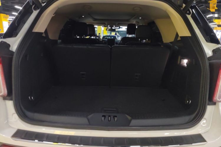 Used Ford Explorer 2020 EcoBoost 285 4x4 Titanium Edition 6 Seats