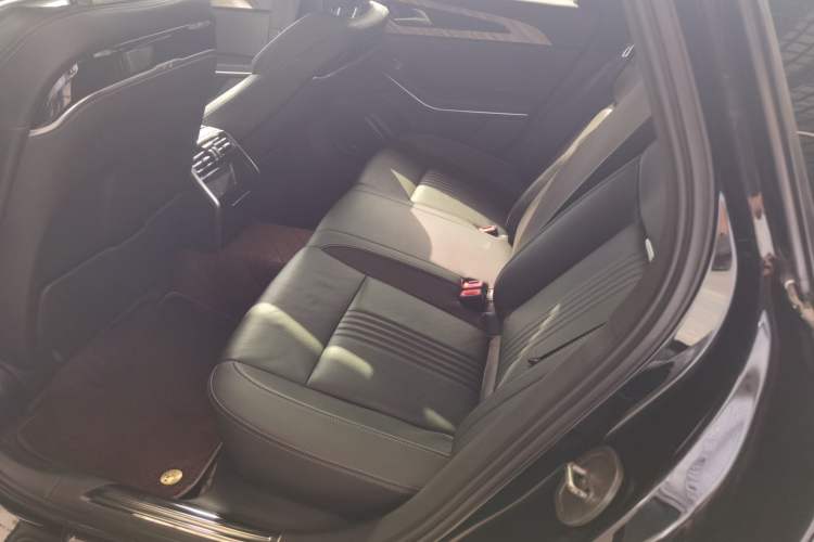 Used Hongqi H9 2020 2.0T Smart Connect Flagship Edition Left Rear Seat