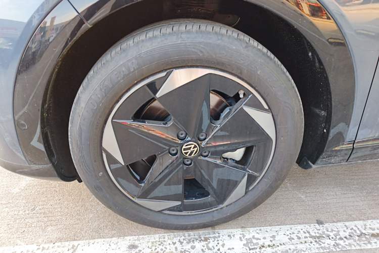 Used Volkswagen ID.UNYX 2025 Pure Model
